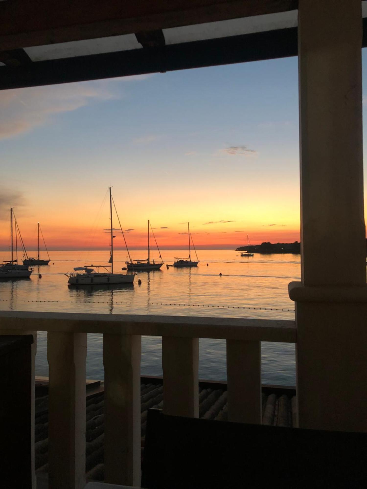 Novigrad Istria City Center Coastal Escape - Apartments With Sea View Or Cozy Room מראה חיצוני תמונה