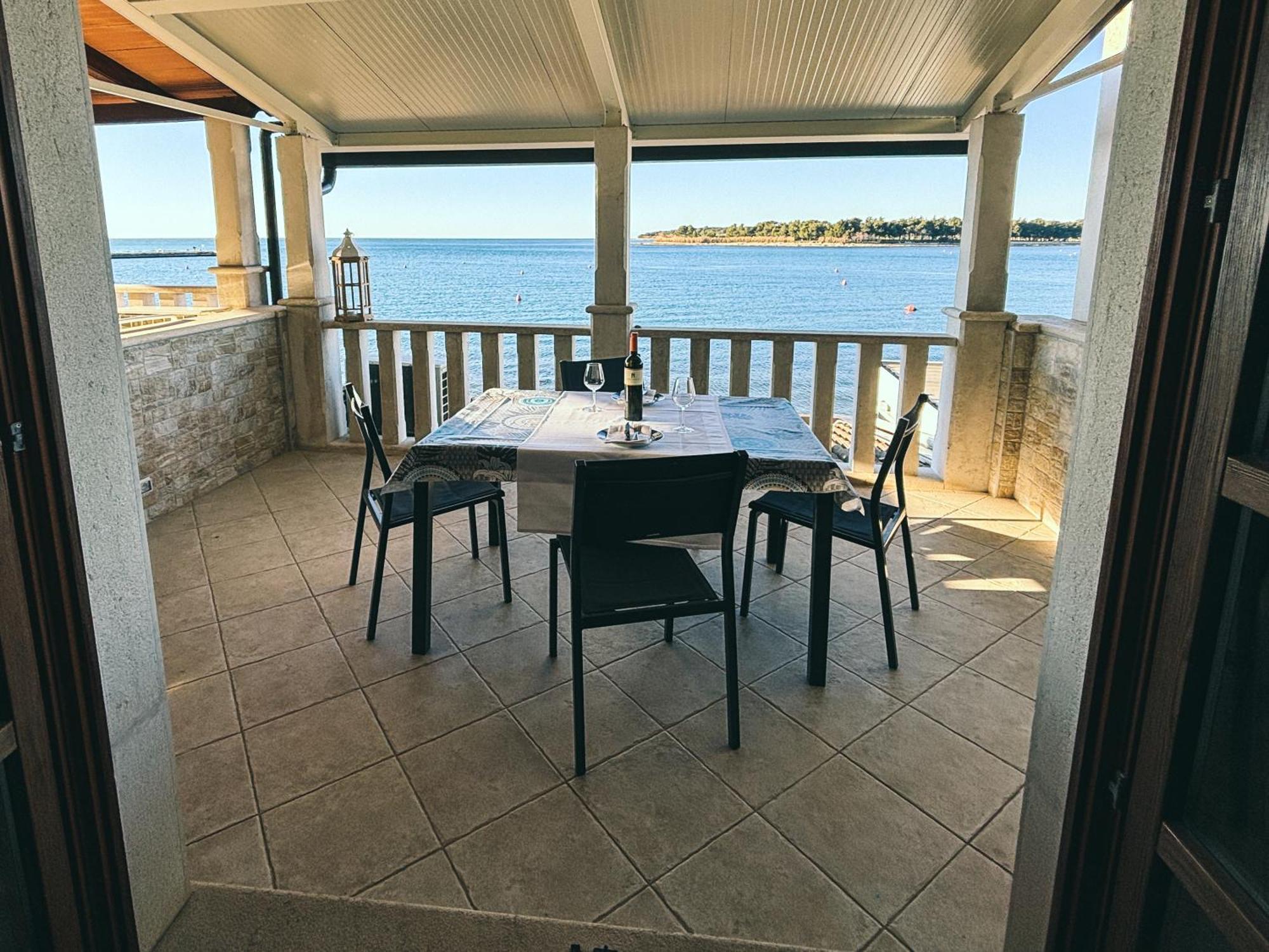Novigrad Istria City Center Coastal Escape - Apartments With Sea View Or Cozy Room מראה חיצוני תמונה