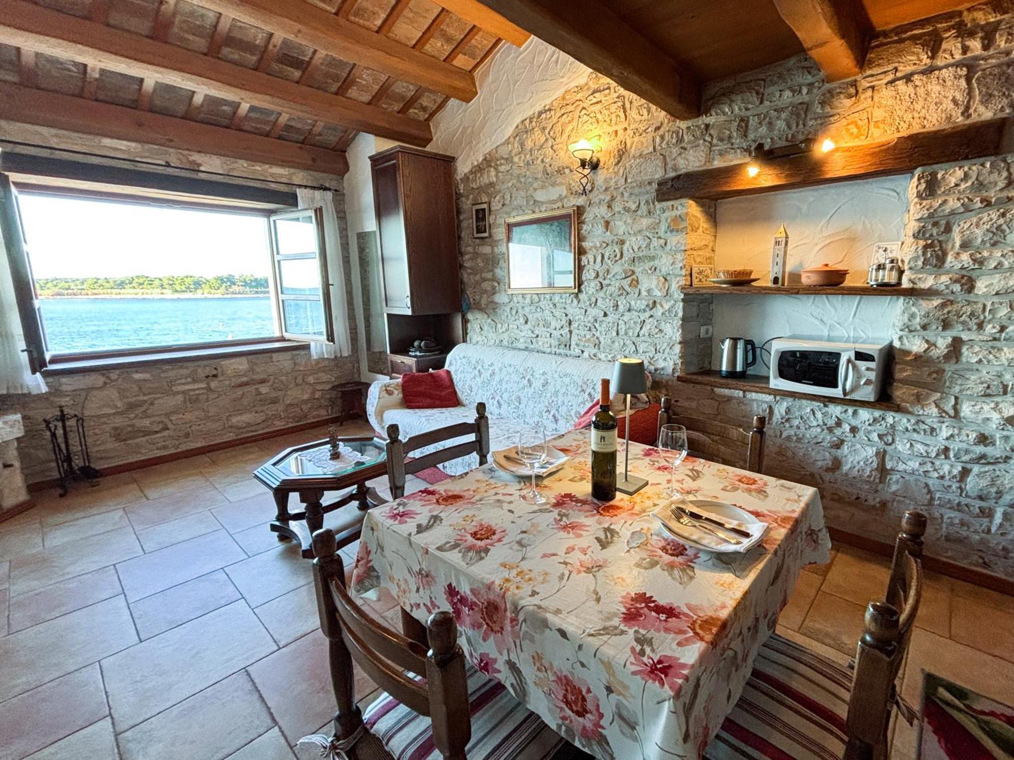 Novigrad Istria City Center Coastal Escape - Apartments With Sea View Or Cozy Room מראה חיצוני תמונה