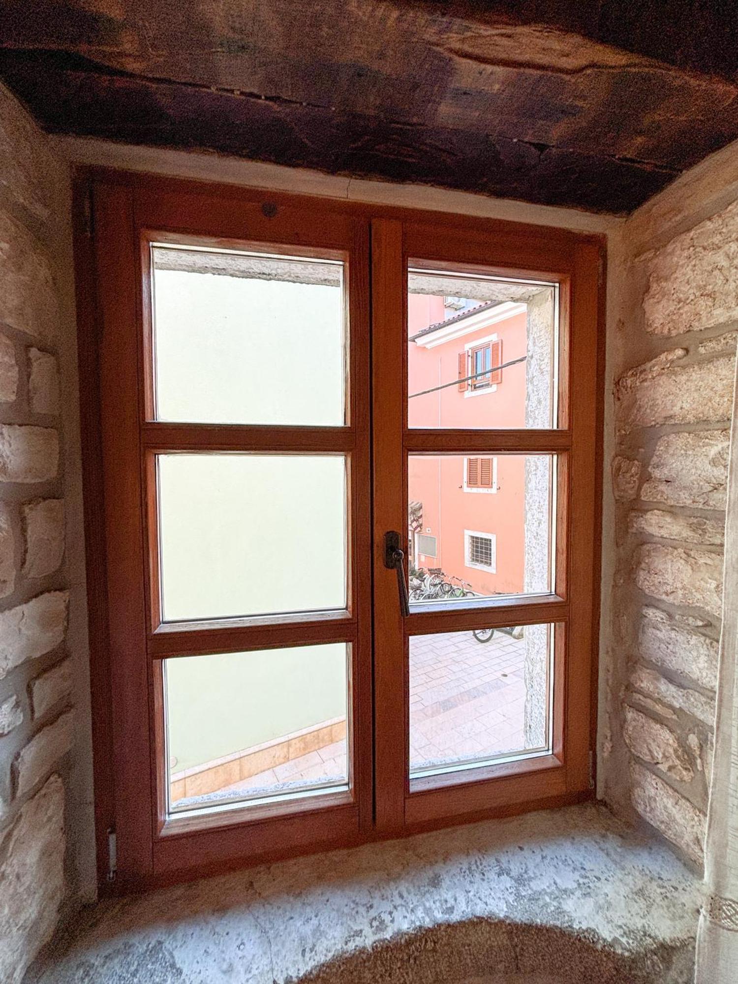 Novigrad Istria City Center Coastal Escape - Apartments With Sea View Or Cozy Room מראה חיצוני תמונה